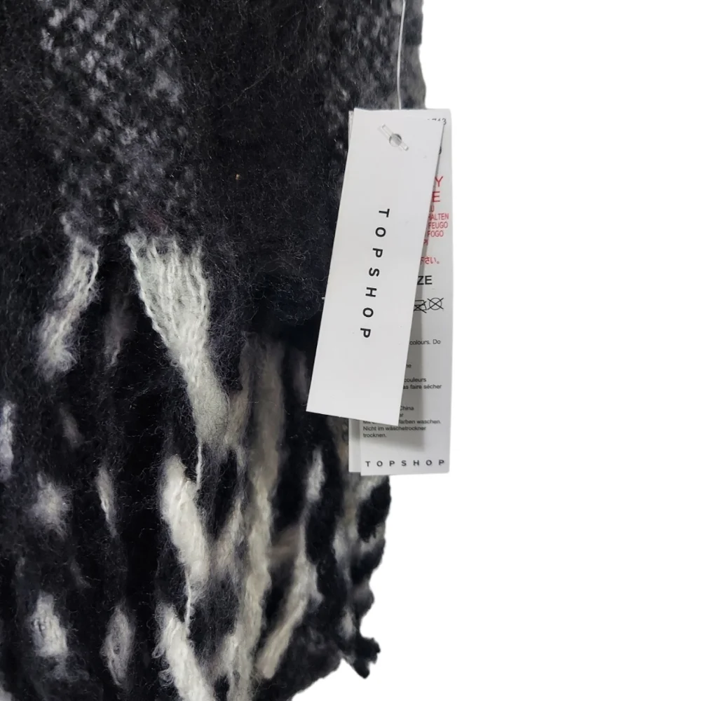 NWT Topshop Heavy Brush Buffalo Check Fringe Winter Scarf